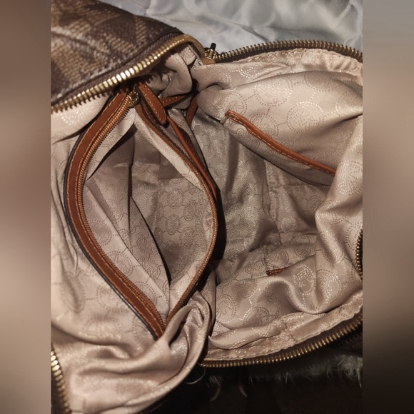 Michael Kors 3pc Set - Picture 10 of 14